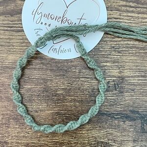 Handmade macrame adjustable bracelet green